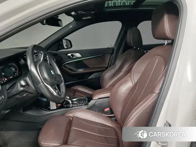 BMW 1 Series (F40) id 3660947 из Кореи 17