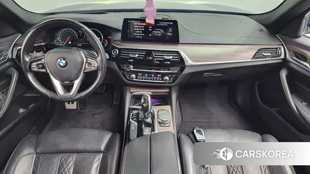 BMW 5 Series (G30) id 3647404 из Кореи 17