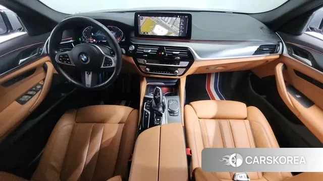 BMW 5 Series (G30) id 3751903 из Кореи 17