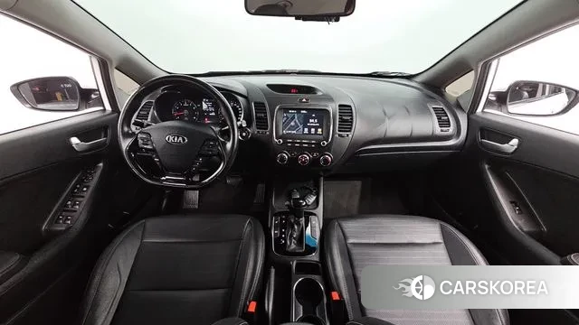 Kia The New K3 id 3480347 из Кореи 17