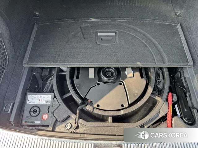 Audi Q5L id 4211480 из Китая 46