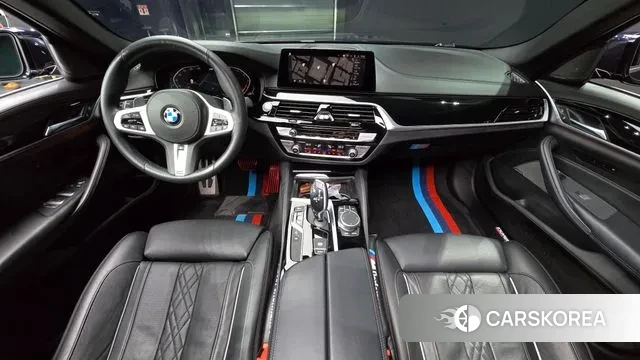 BMW 5 Series (G30) id 3562420 из Кореи 17