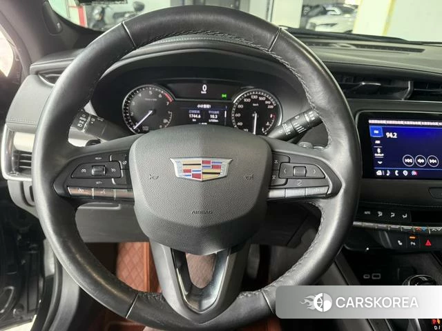 Cadillac XT4 id 3896279 из Китая 9