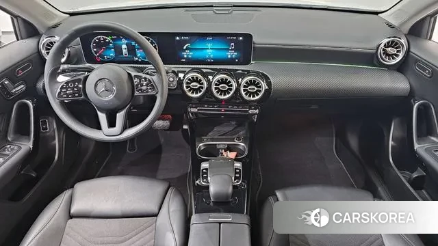 Mercedes-Benz A-Class W177 id 3587938 из Кореи 17