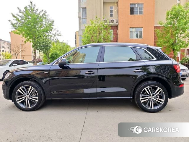 Audi Q5L id 4212199 из Китая 8