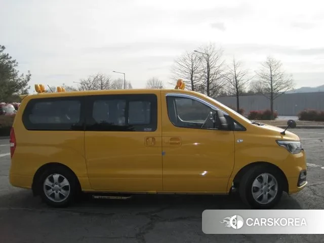 Hyundai The New Grand Starex id 3651644 из Кореи 15