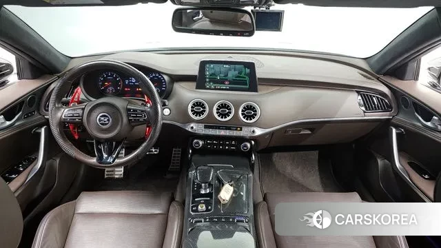 Kia Stinger id 3439726 из Кореи 17