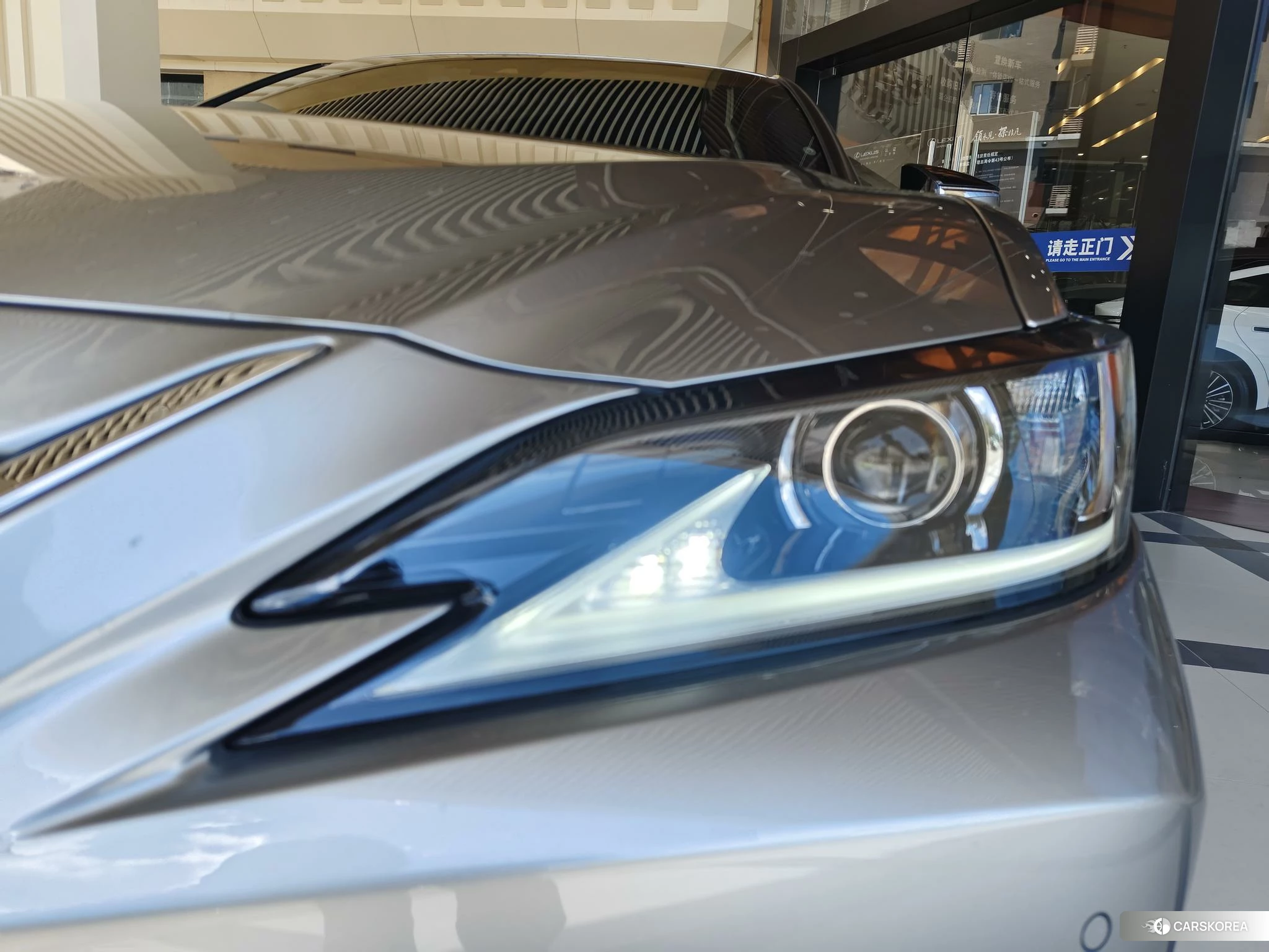 Lexus ES id 4426763 из Китая 22
