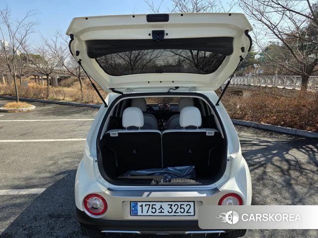 Hyundai Casper id 3811020 из Кореи 17