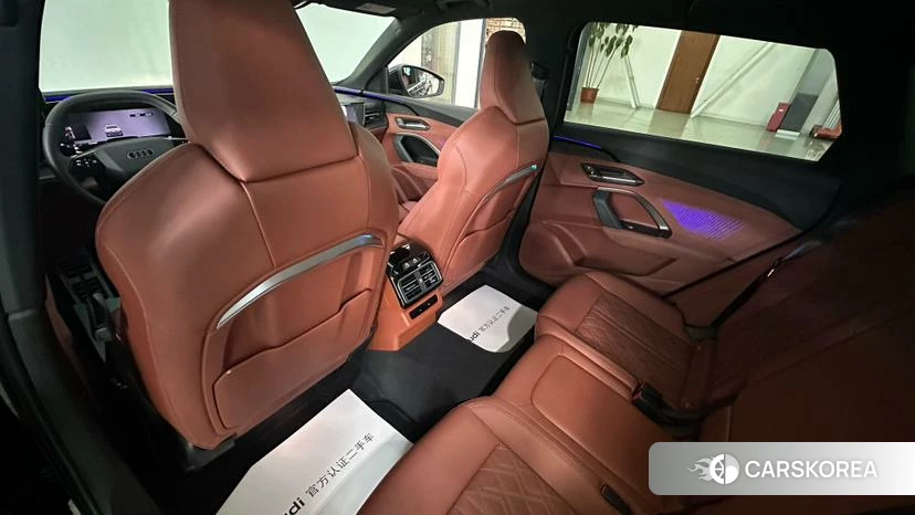 Audi Q5L id 4440405 из Китая 16