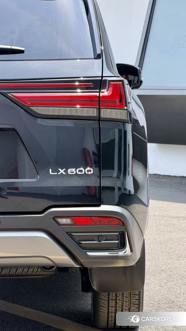 Lexus LX id 4321067 из Китая 21