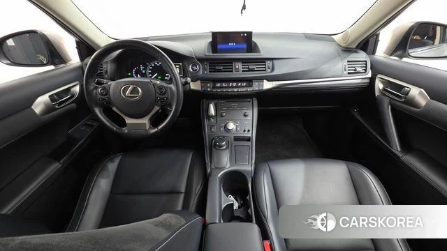 Lexus CT200h id 4285767 из Кореи 30