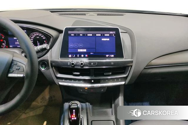 Cadillac CT5 id 4205686 из Китая 14