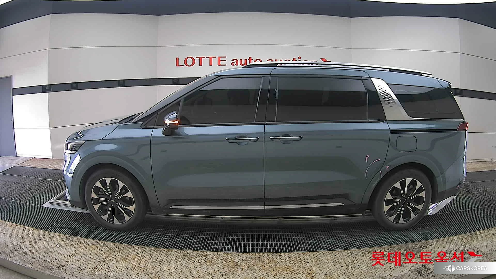 Kia Carnival id 3888400 из Кореи 35