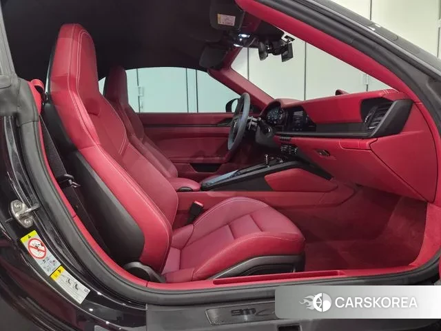 Porsche 911(992) id 3467102 из Кореи 9