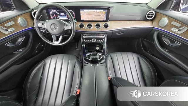 Mercedes-Benz E-Class W213 id 4471729 из Кореи 32