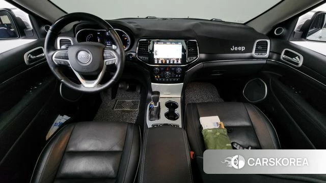 Jeep Grand Cherokee id 4338482 из Кореи 17