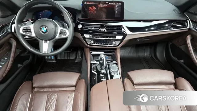 BMW 5 Series (G30) id 3031964 из Кореи 17