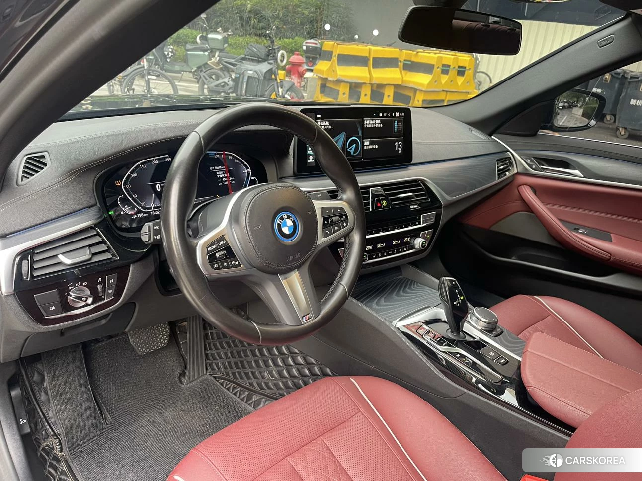 BMW 5 series PHEV id 4487539 из Китая 14