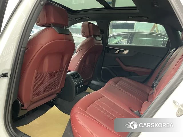 Audi A4L id 4314100 из Китая 11
