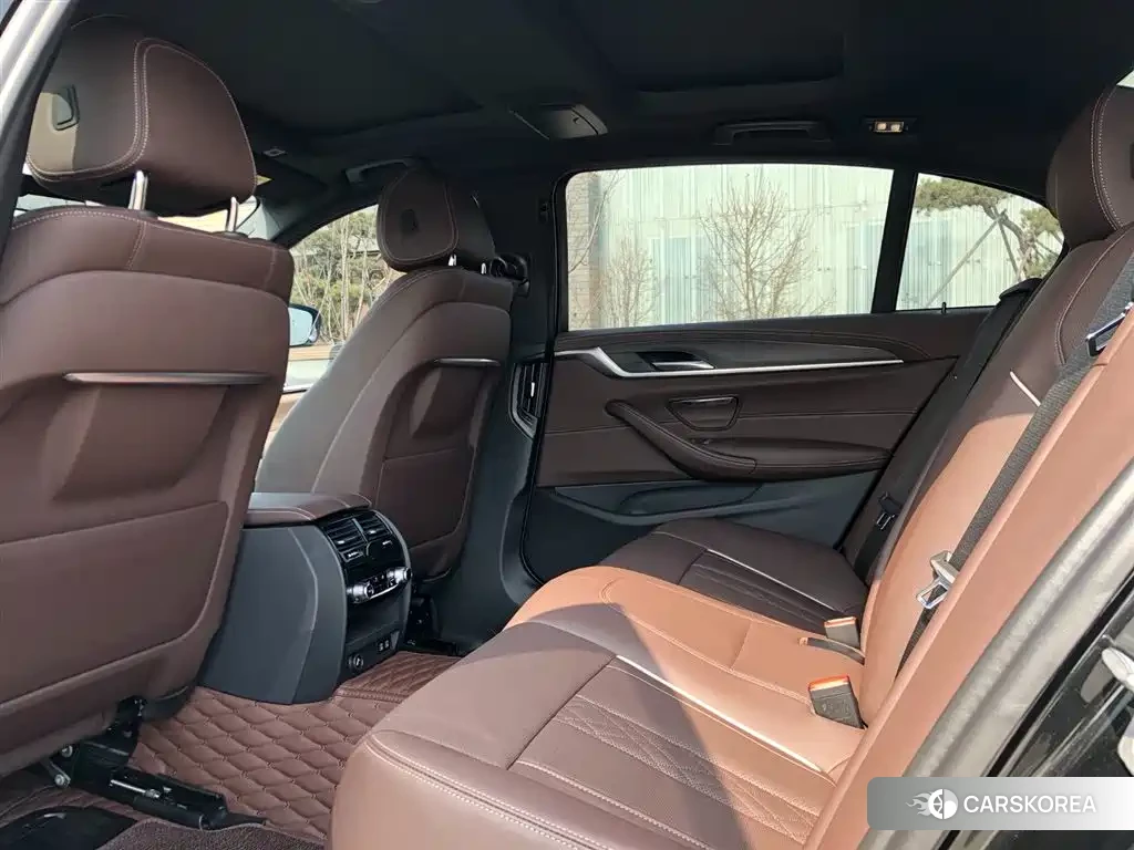 BMW 5 Series New Energy id 4546452 из Китая 11