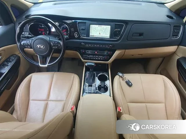 Kia The New Carnival id 3526314 из Кореи 17