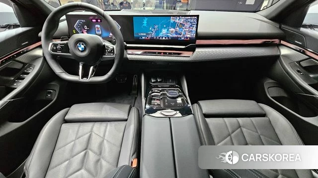 BMW 5 Series (G60) id 4185665 из Кореи 29