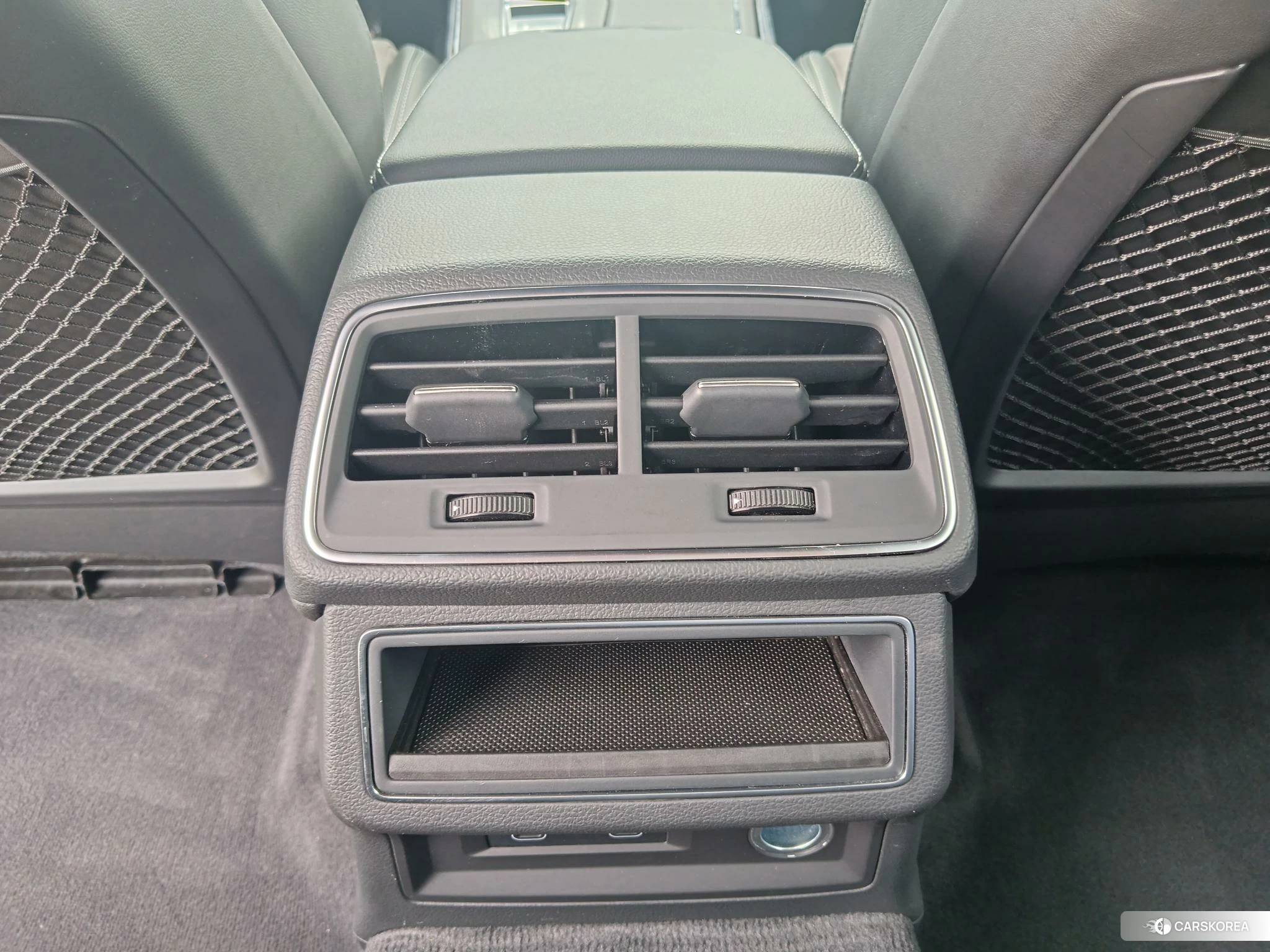 Audi A6L id 4492700 из Китая 26
