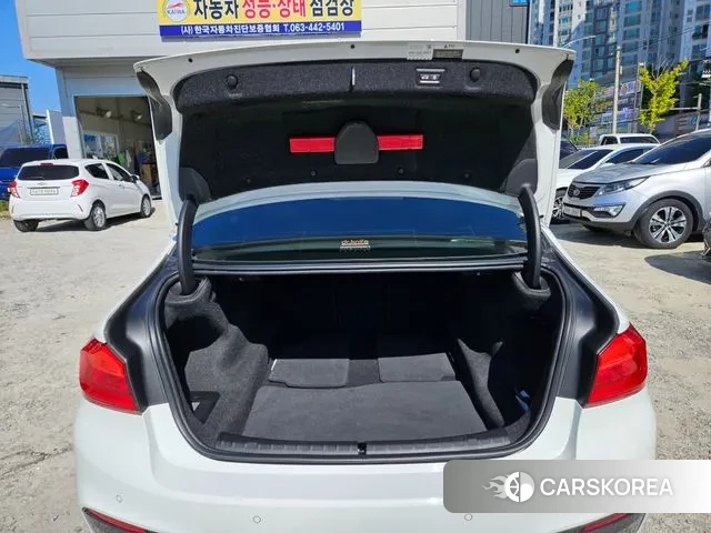 BMW 5 Series (G30) id 3275320 из Кореи 17