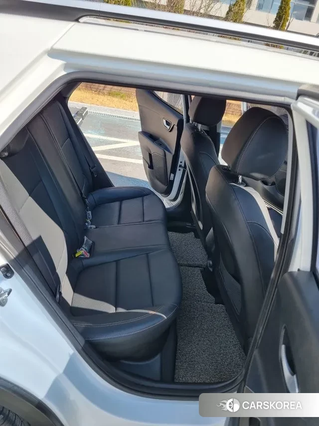 Kia Stonic id 3754322 из Кореи 8