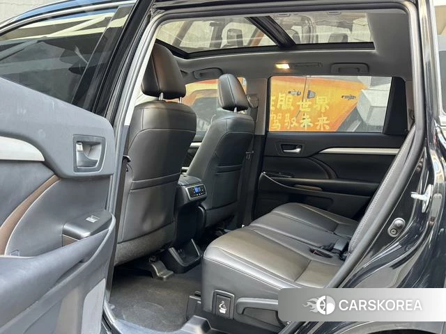 Toyota Highlander id 4213569 из Китая 10