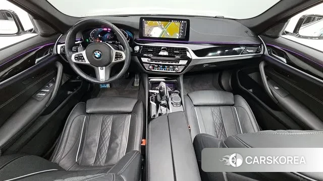 BMW 5 Series (G30) id 3478146 из Кореи 17