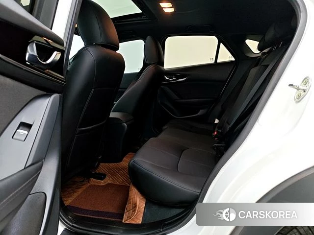 Mazda CX-4 id 4236502 из Китая 17