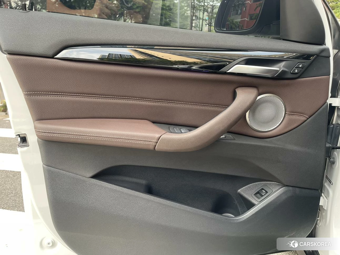 BMW X1 id 4407386 из Китая 14