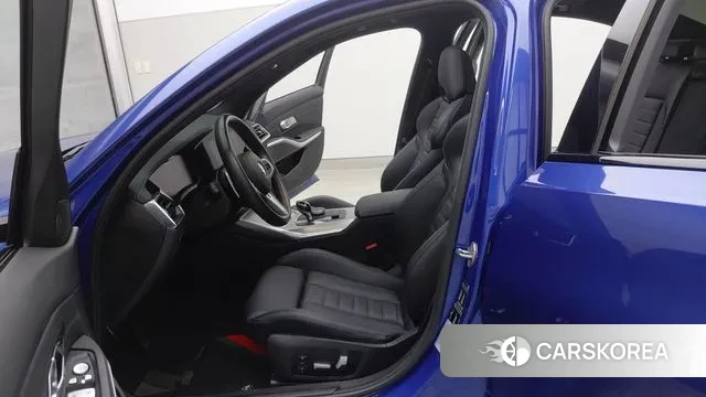 BMW 3 Series (G20) id 3349430 из Кореи 17