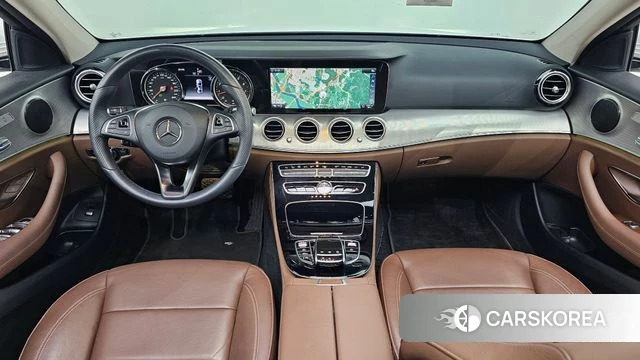 Mercedes-Benz E-Class W213 id 4574591 из Кореи 28
