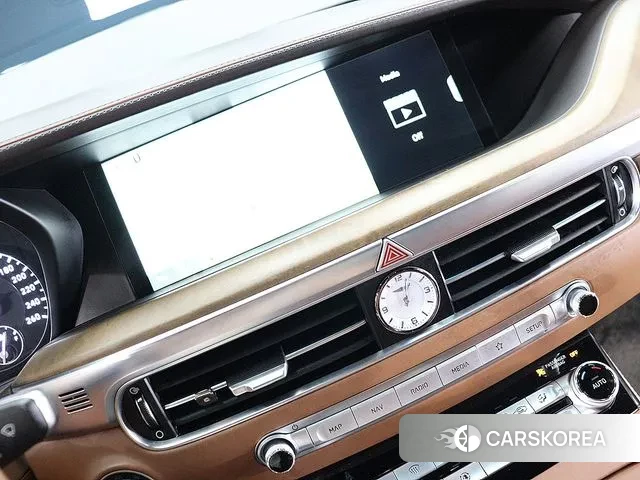 Genesis G90 id 3242994 из Кореи 17