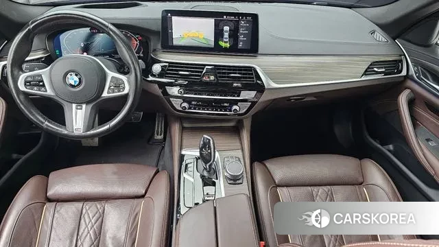 BMW 5 Series (G30) id 3448402 из Кореи 17