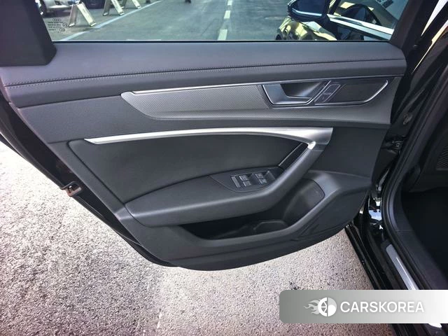 Audi A6L id 4314696 из Китая 31