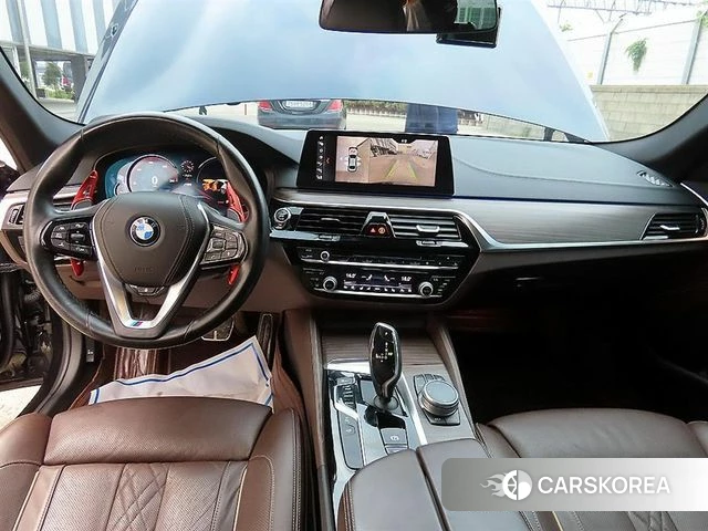 BMW 5 Series (G30) id 4578041 из Кореи 17