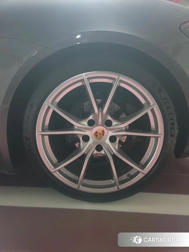 Porsche 718 Boxster id 3828106 из Кореи 7