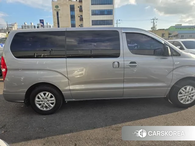 Hyundai The New Grand Starex id 3125516 из Кореи 17