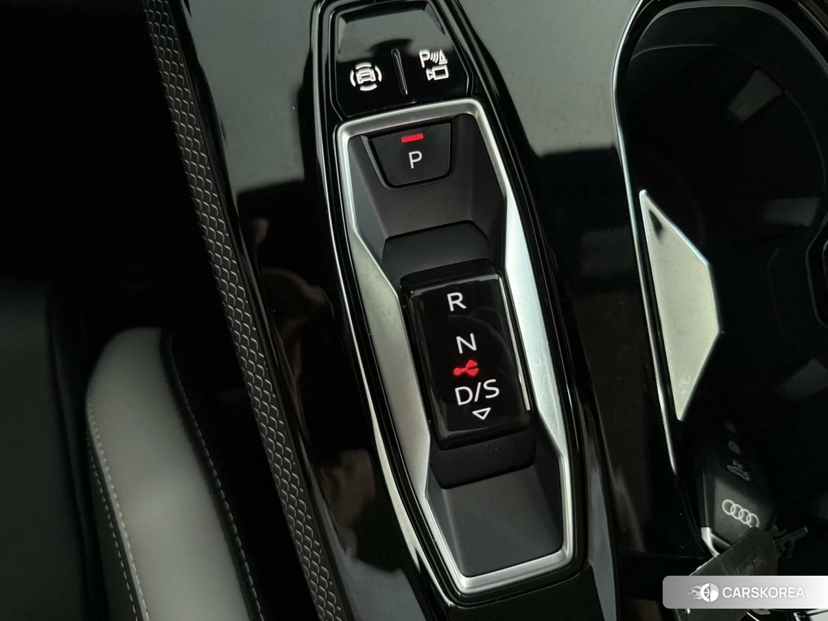 Audi A5L id 4512458 из Китая 24