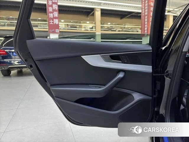 Audi A4L id 4333684 из Китая 12