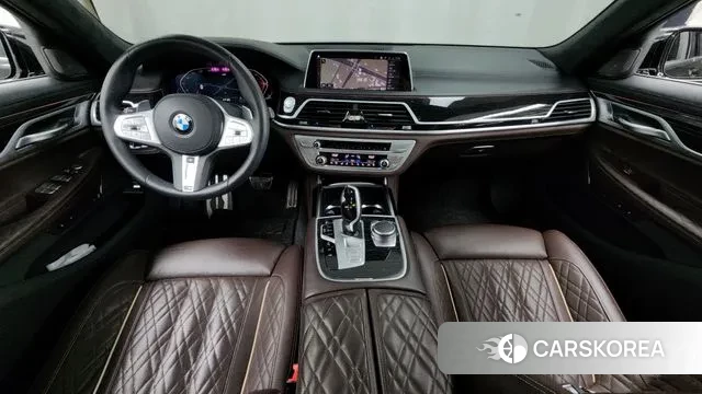 BMW 7 Series (G11) id 3059765 из Кореи 17