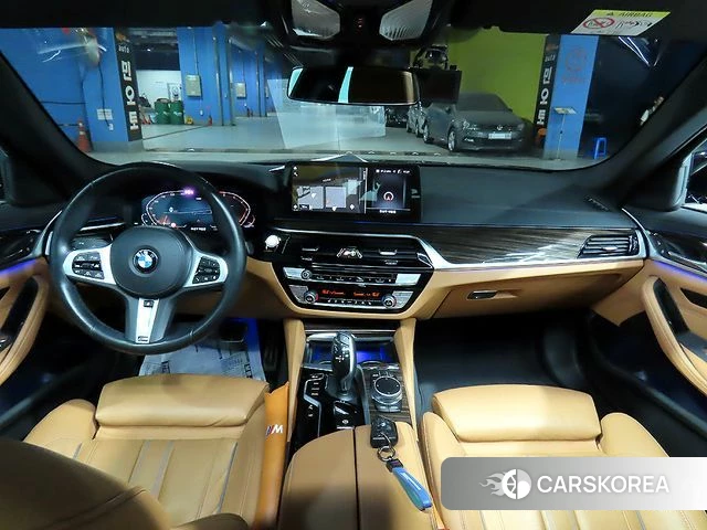 BMW 5 Series (G30) id 4625055 из Кореи 17