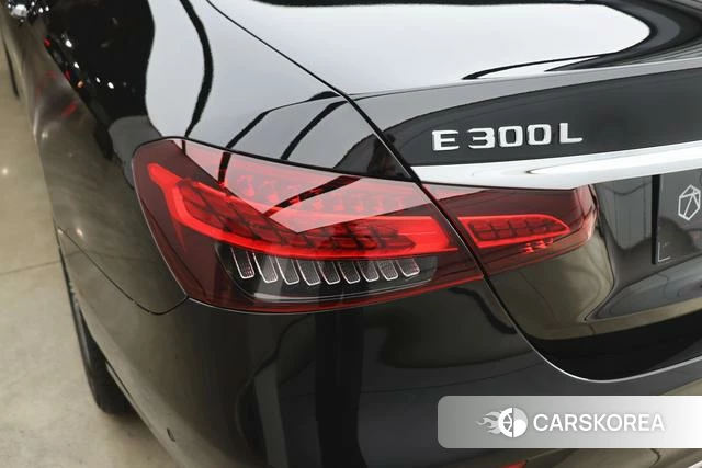 Mercedes-Benz E-class id 3919584 из Китая 29