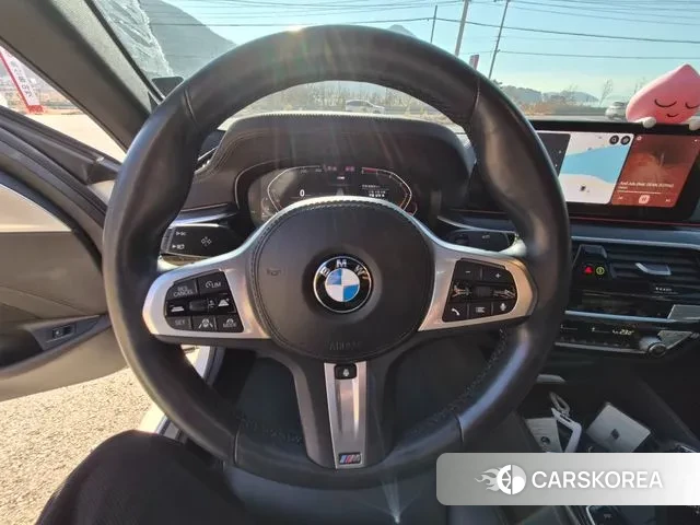 BMW 5 Series (G30) id 3492525 из Кореи 14