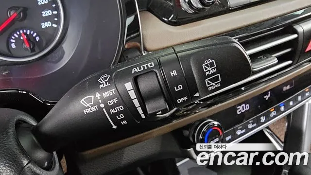 Kia Seltos id 2706636 из Кореи 17