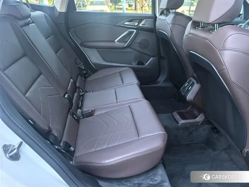 BMW X1 id 4576412 из Китая 18